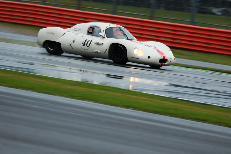 Illustration for article titled Ogle At The Best Cars Racing At The Silverstone Classic